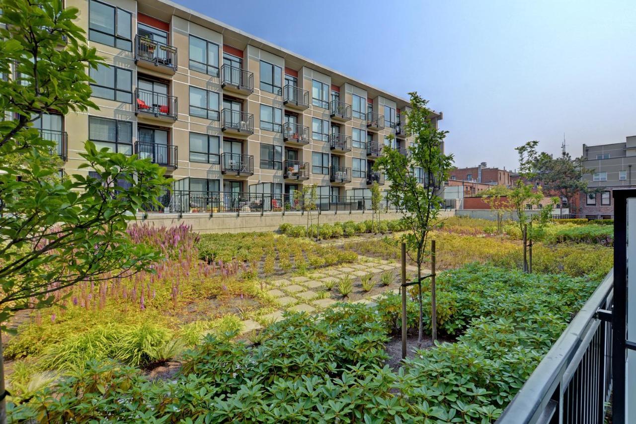Gorgeous Old Town Condo With Patio And Parking! Victoria Exterior foto